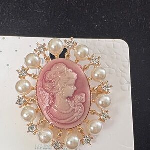 Mint Pink and Gold Cameo Brooch with Pearls